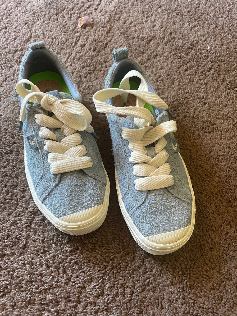 Cariuma Women Sneakers